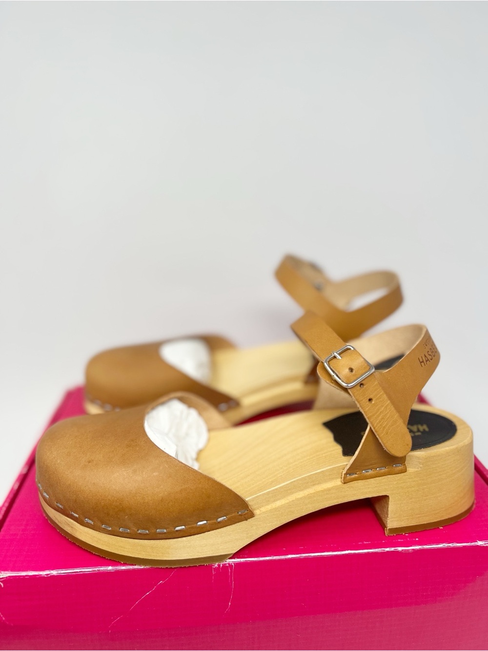 Swedish Hasbeens New Covered Clog
Size 6.5 - Picture 5 of 10